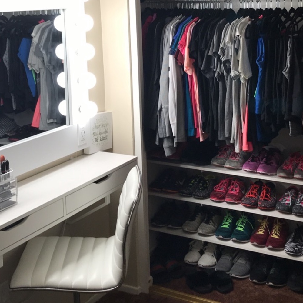 Workout clothes and shoes 🤗
